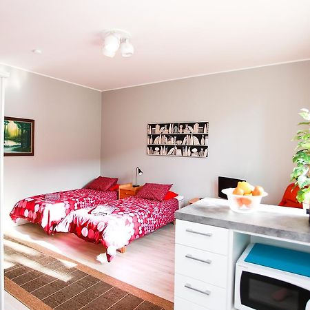 Cozy Studio Next To Bus Station Turku Exterior photo